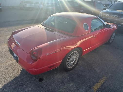 2005 Ford Thunderbird Deluxe