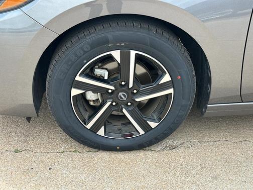 Gray 2025 Nissan Sentra SV