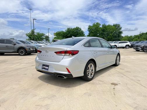 Symphony Silver 2019 Hyundai SONATA SEL