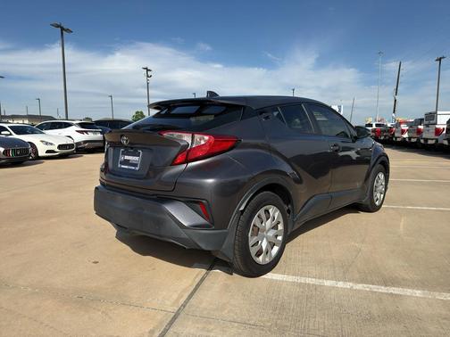 Magnetic Gray Metallic 2021 Toyota C-HR LE