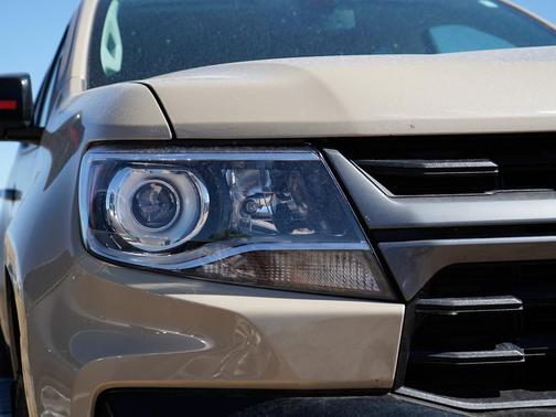 Black 2022 Chevrolet Colorado Z71