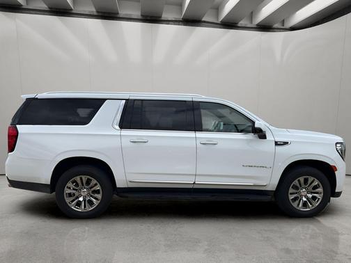 Summit White 2021 GMC Yukon XL Denali