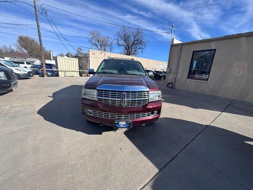 2010 Lincoln Navigator Base