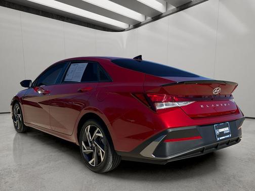 2025 Hyundai ELANTRA Sport