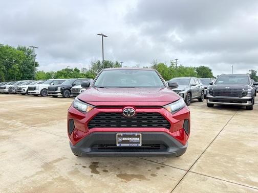 Ruby Flare Pearl 2022 Toyota RAV4 LE