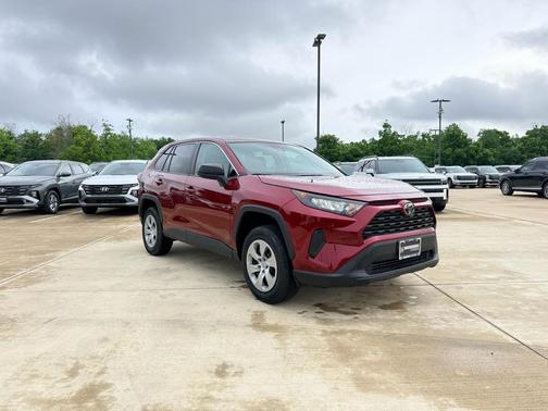 Ruby Flare Pearl 2022 Toyota RAV4 LE