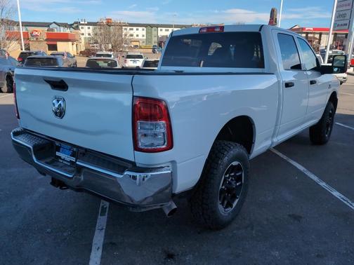 2023 RAM 3500 Tradesman Crew Cab 4x4 6'4' Box