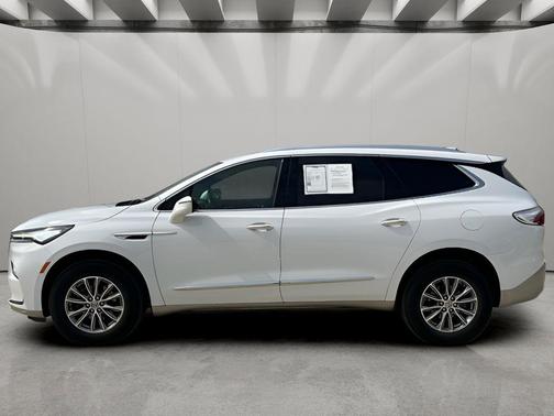 2024 Buick Enclave Essence FWD