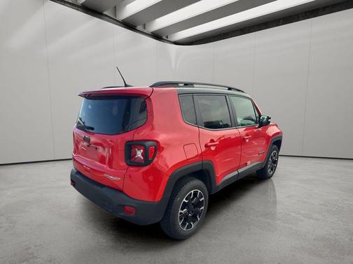 Colorado Red Clearcoat 2023 Jeep Renegade Trailhawk
