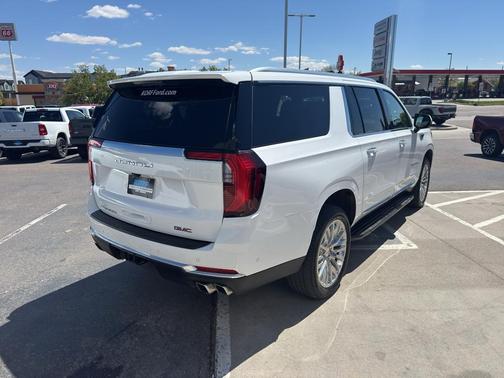 Summit White 2025 GMC Yukon XL Denali
