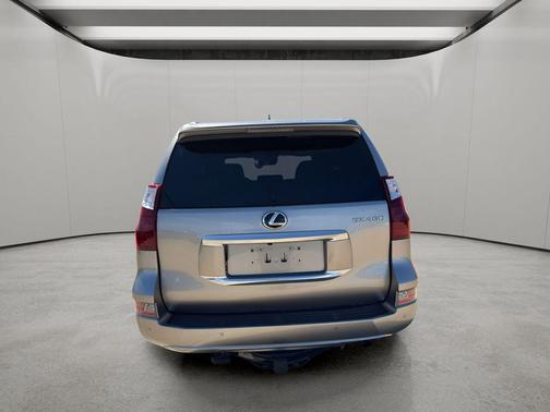 Atomic Silver 2023 Lexus GX 460 Premium