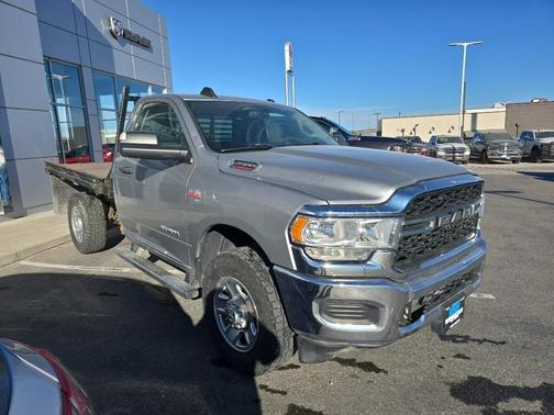 2019 RAM 2500 Tradesman Regular Cab 4x4 8' Box