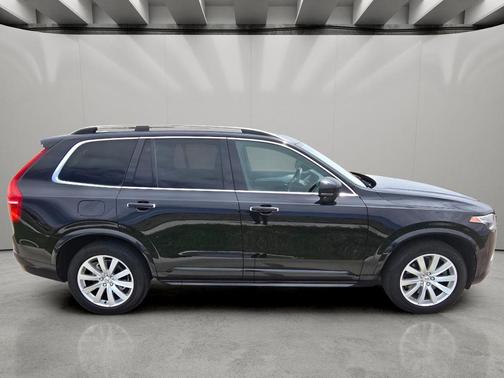 Ember Black Metallic 2016 Volvo XC90 T6 Momentum