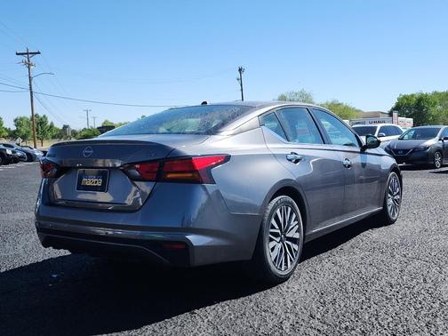 Gun Metallic 2024 Nissan Altima 2.5 SV