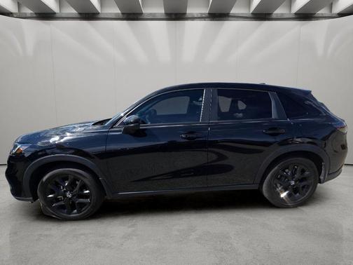 Crystal Black Pearl 2024 Honda HR-V Sport