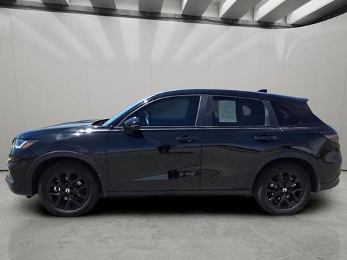 Crystal Black Pearl 2024 Honda HR-V Sport