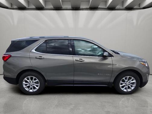 Pepperdust Metallic 2018 Chevrolet Equinox LT