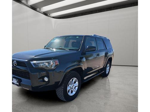 Midnight Black Metallic 2016 Toyota 4Runner SR5