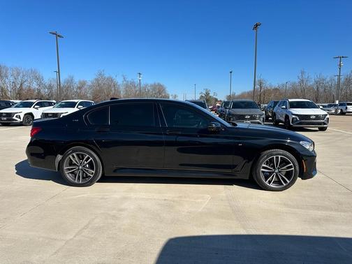 2018 BMW M760 xDrive