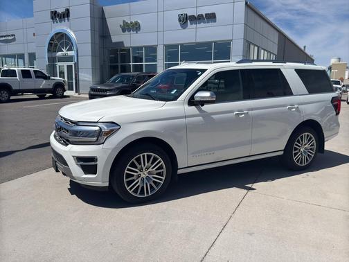 Star White Metallic Tri-Coat 2023 Ford Expedition Platinum