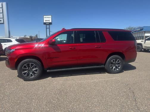 Cherry Red Tintcoat 2022 Chevrolet Suburban 4WD Z71