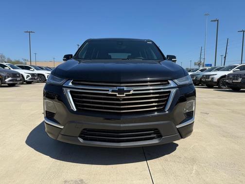 Mosaic Black Metallic 2024 Chevrolet Traverse High Country