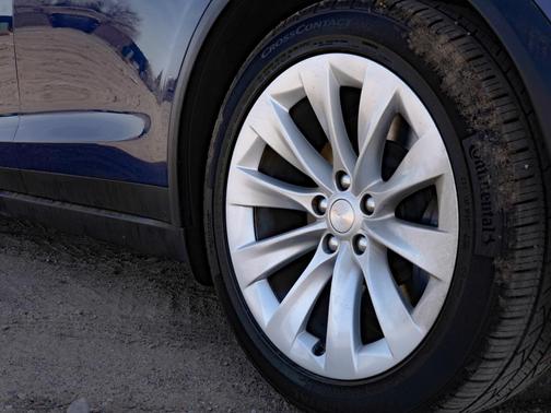 2020 Tesla Model X Long Range Dual Motor All-Wheel Drive