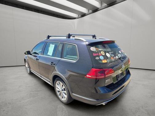 2017 Volkswagen Golf Alltrack TSI SE