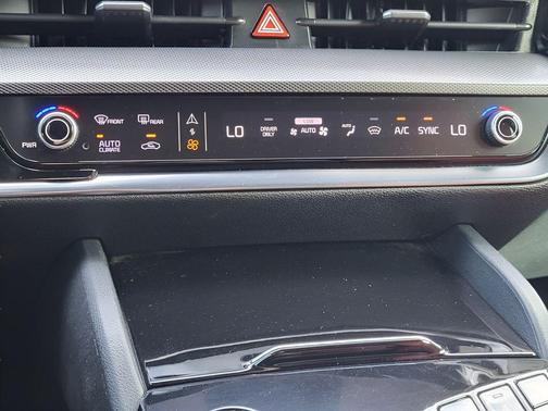 Aurora Black 2024 Kia Forte LXS
