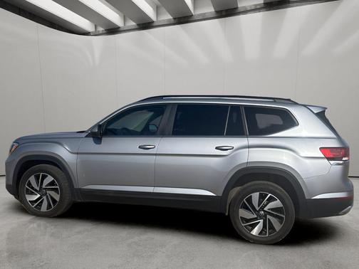 2025 Volkswagen Atlas 2.0T SE w/Technology 4MOTION