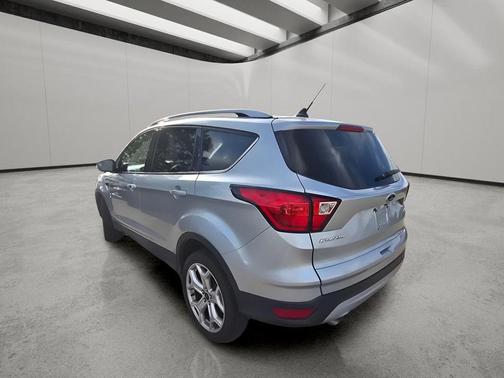 Ingot Silver Metallic 2019 Ford Escape Titanium