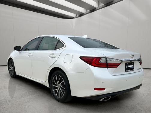 2018 Lexus ES 350 Base