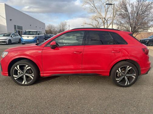 2023 Audi Q3 45 S line Premium Plus