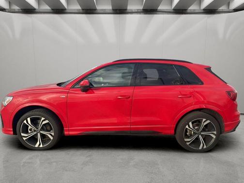 2023 Audi Q3 45 S line Premium Plus