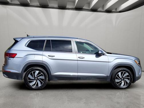 Silver Mist Metallic 2025 Volkswagen Atlas 2.0T SEL