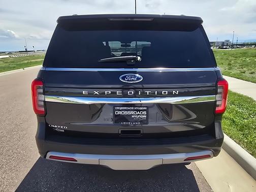 Dark Matter Gray Metallic 2024 Ford Expedition Limited