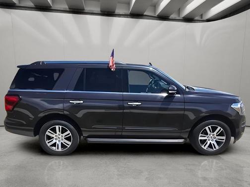 Dark Matter Gray Metallic 2024 Ford Expedition Limited