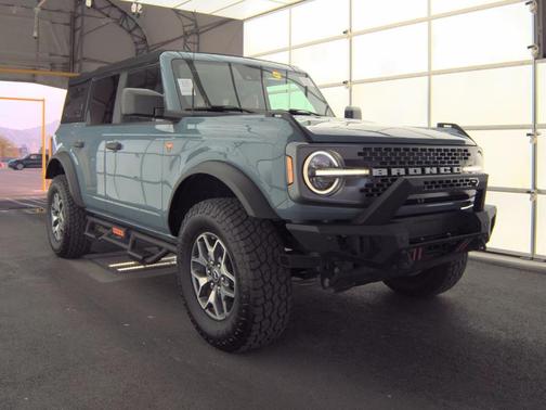 2023 Ford Bronco Badlands