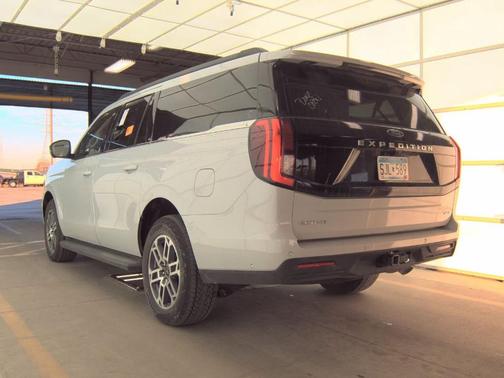 2025 Ford Expedition Max Active 4x4