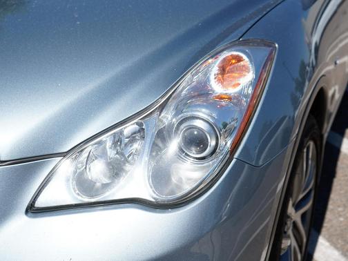 Hagane Blue 2016 INFINITI QX50 Base