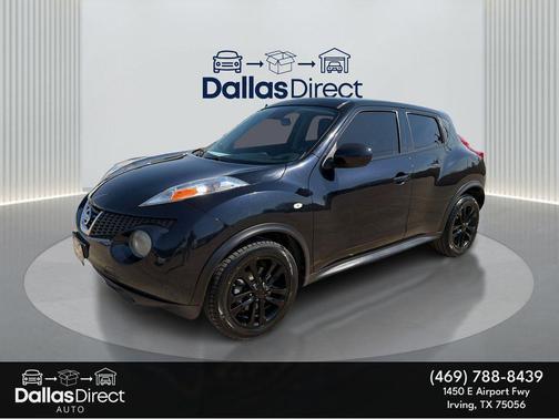 Sapphire Black 2014 Nissan Juke SV