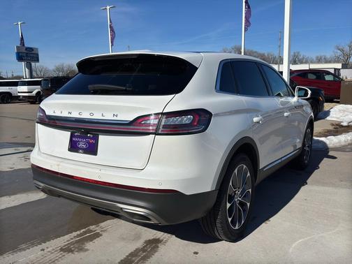 2022 Lincoln Nautilus Reserve