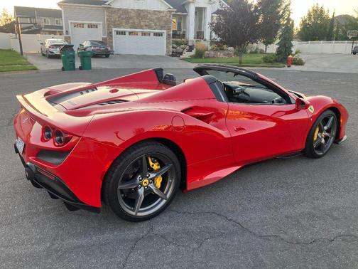 2023 Ferrari F8 Spider USA Base