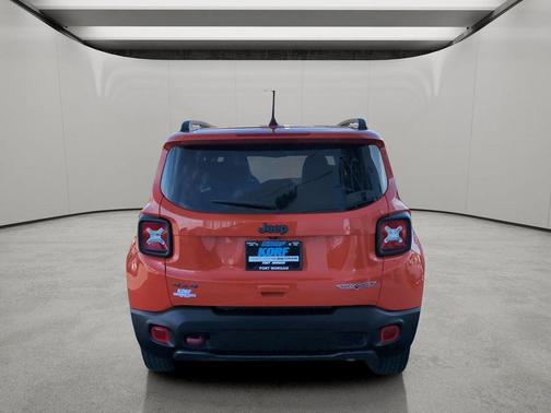 2021 Jeep Renegade Trailhawk