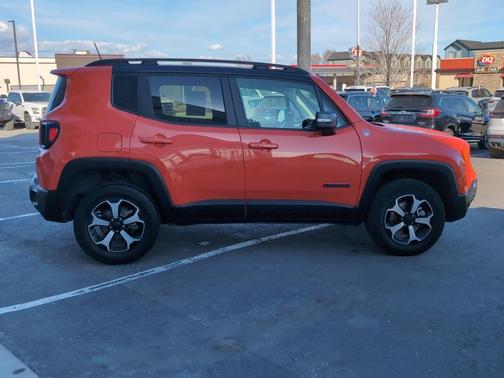 2021 Jeep Renegade Trailhawk