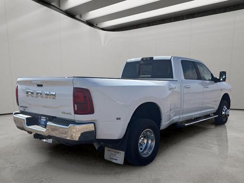 2025 RAM 3500 Laramie Crew Cab 4x4 8' Box