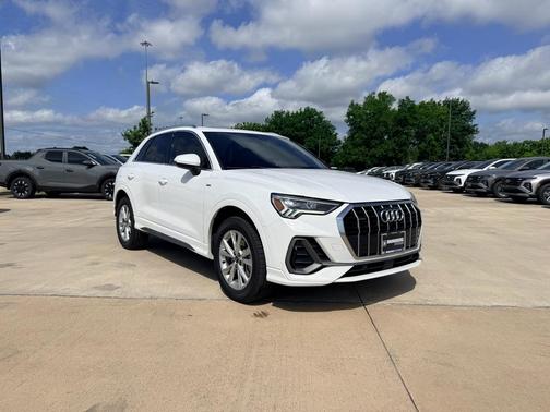 2023 Audi Q3 Premium 45 TFSI S line quattro Tiptronic