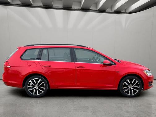 Tornado Red 2016 Volkswagen Golf SportWagen TSI Limited Edition