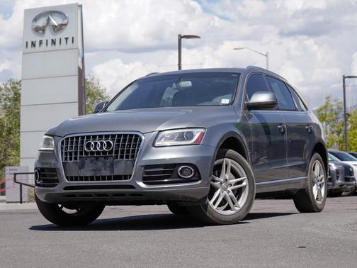 Monsoon Gray Metallic 2014 Audi Q5 2.0T Premium Plus