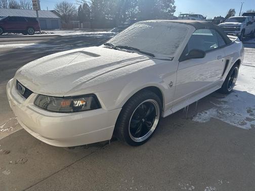 1999 Ford Mustang Base